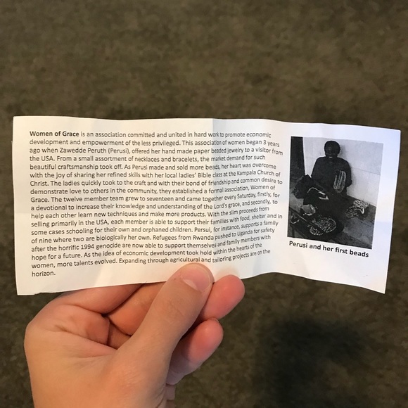 Bead necklace - Picture 2 of 4